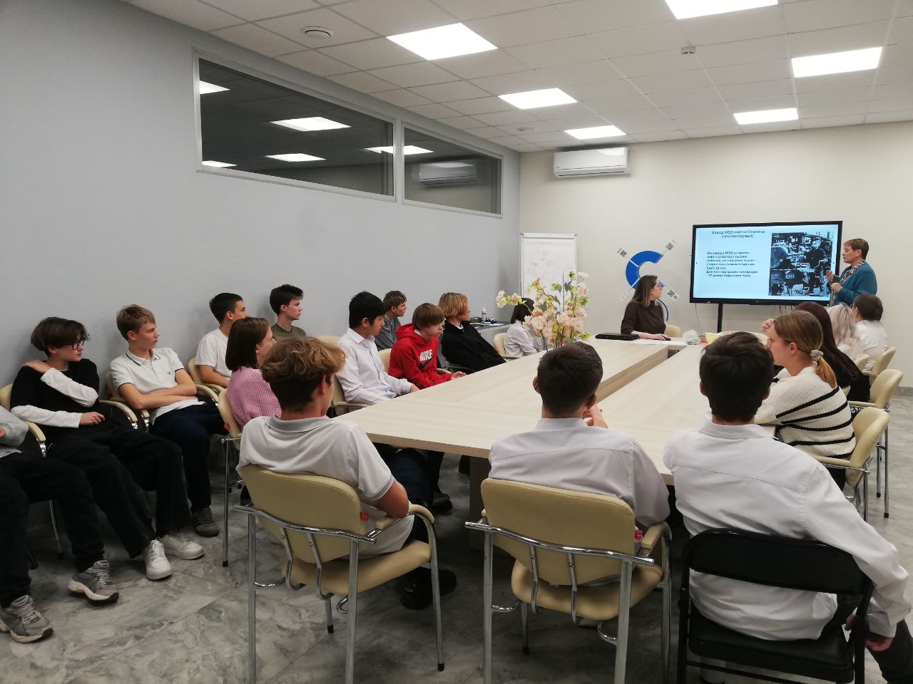 Занятия в промышленной мастерской